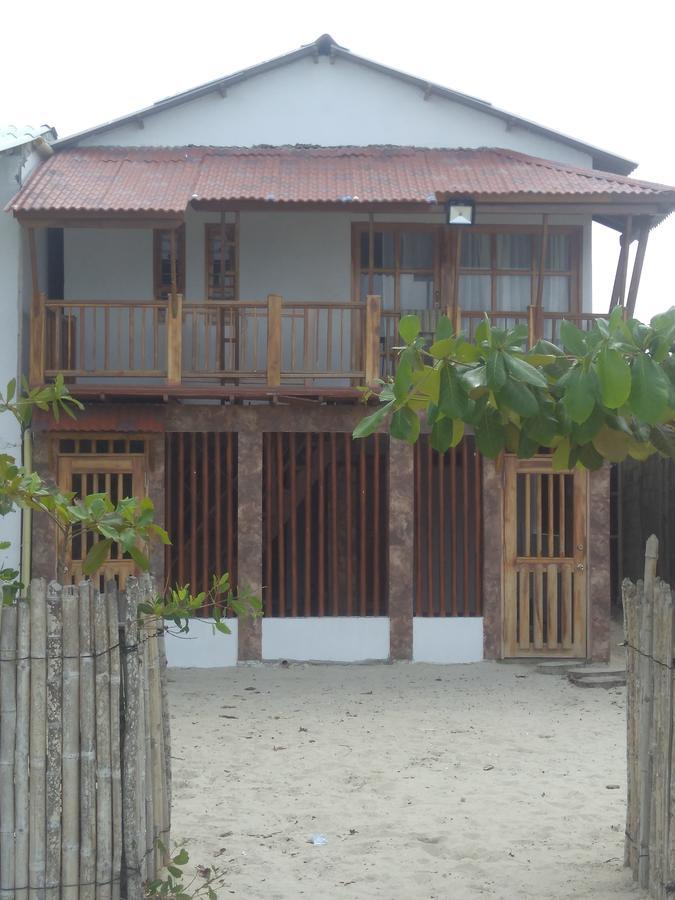 Albergue Casa Madrigueña Rincón Exterior foto